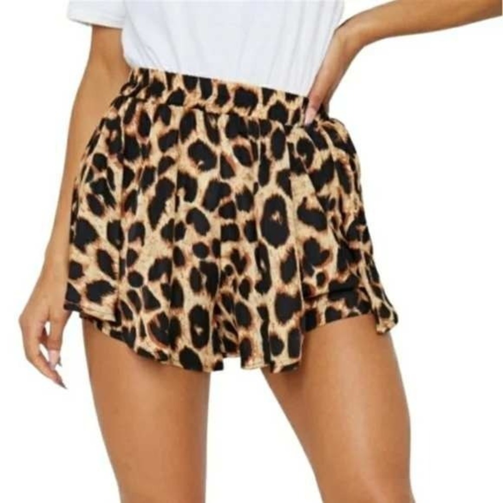 NWT PRETTYLITTLETHING‎ Brown/Black Leopard Animal Print Floaty Shorts Size 6